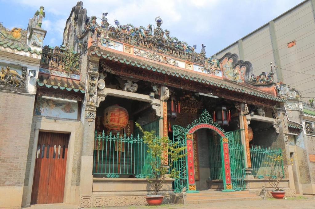 Khách sạn Amura 2*